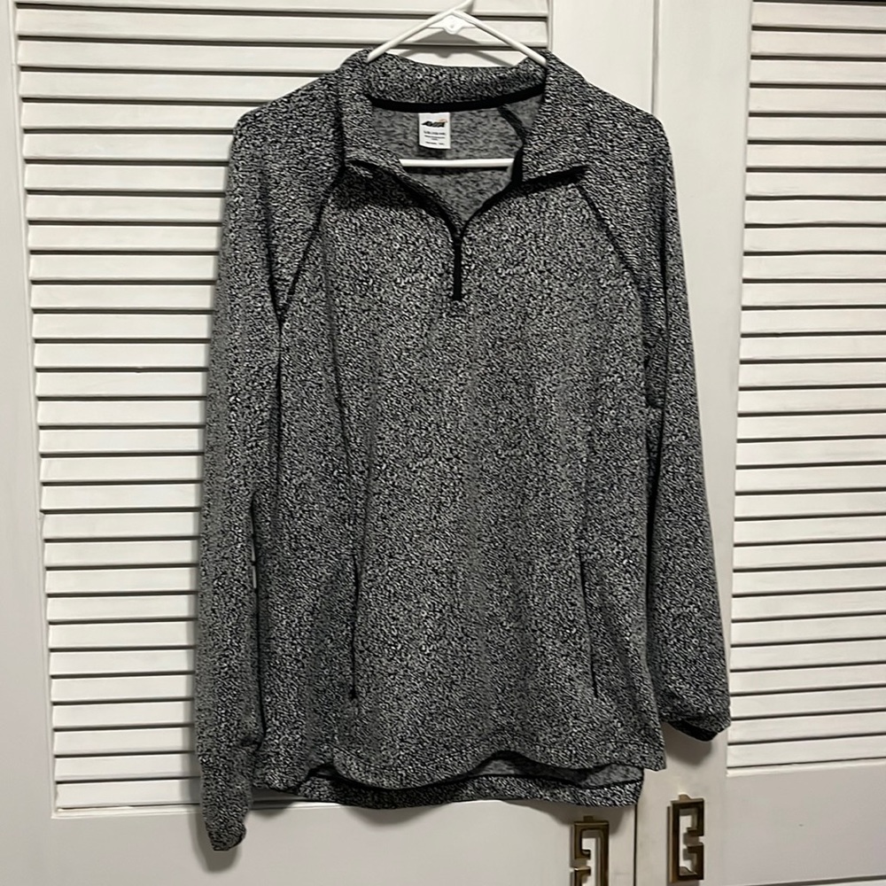 Avia 1/4 Zip pullover Large